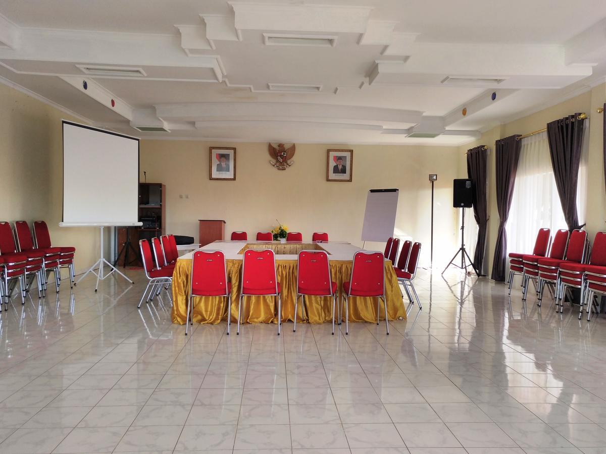 Asia Jaya By Lakers Hotel Sarangan Exterior photo